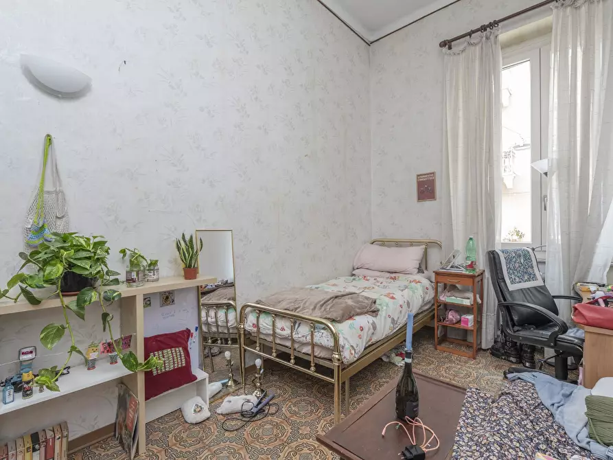 Immagine 17 di Pentalocale in vendita  in Via Michele Buniva 4 a Torino