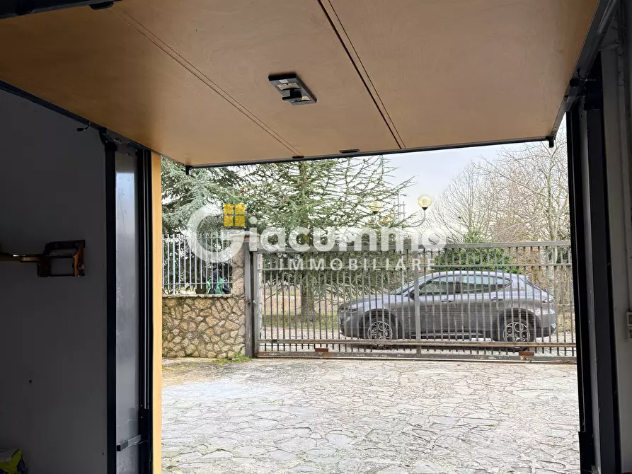 Immagine 46 di Casa bifamiliare in vendita  in Via Madrd a Potenza