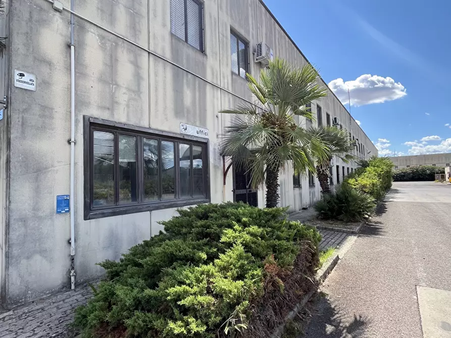 Immagine 2 di Attività artigianale in vendita  in Zona industriale San Nicola a Melfi