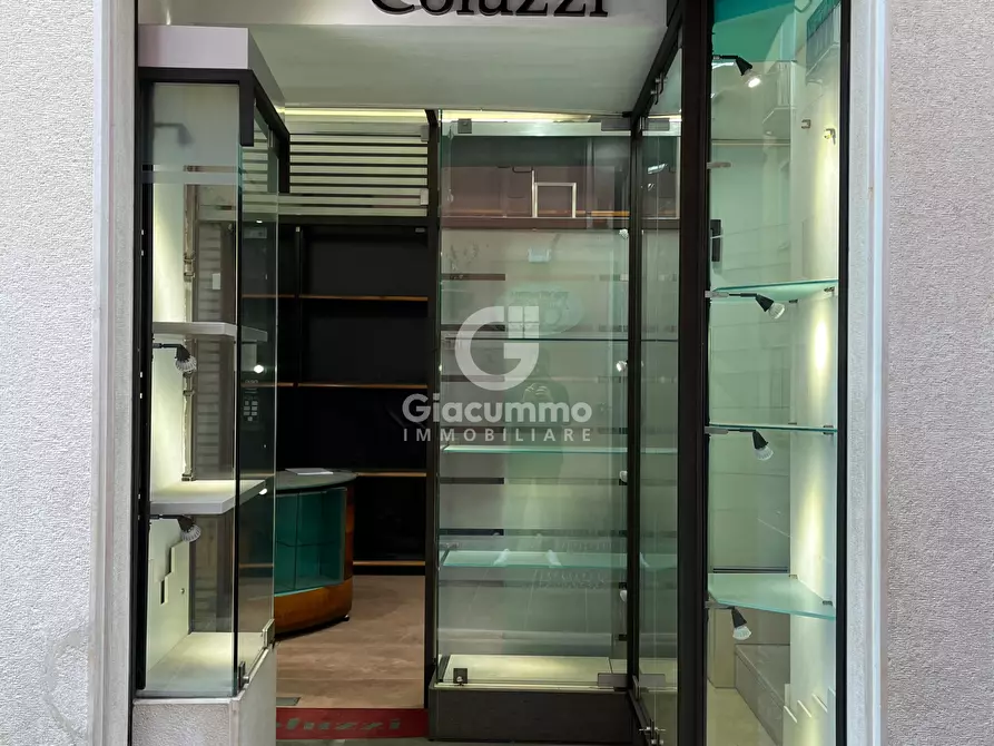 Immagine 9 di Locale commerciale in affitto  in Via Pretoria 80 a Potenza