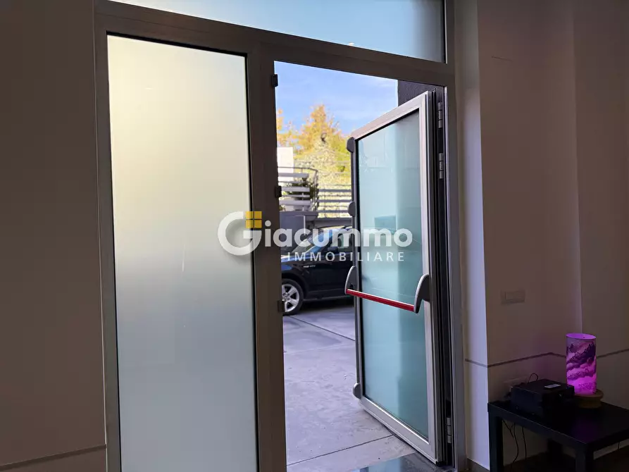 Immagine 36 di Locale commerciale in vendita  in Via Isca del Pioppo 92 a Potenza