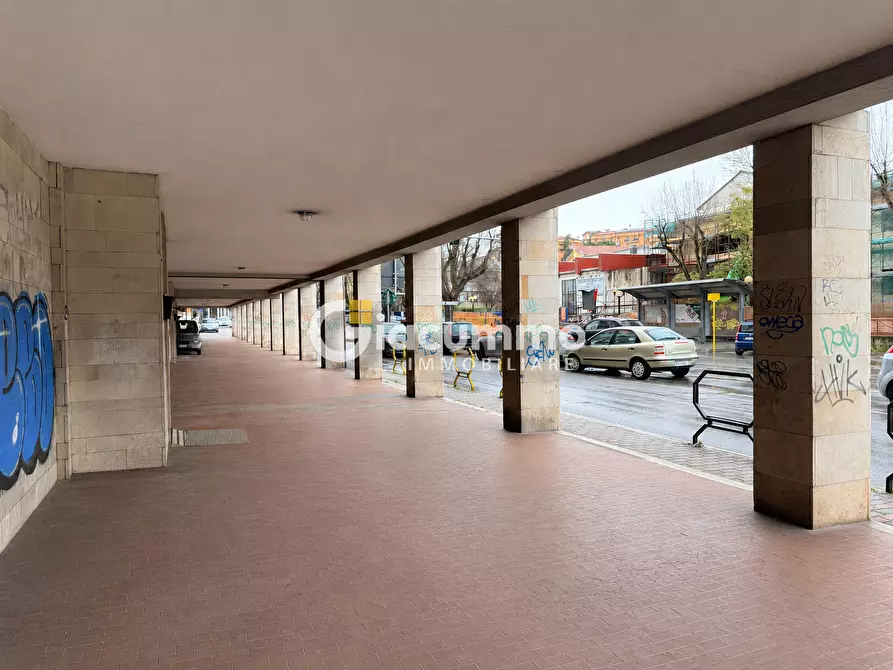 Immagine 17 di Quadrilocale in vendita  in Via Roma a Potenza