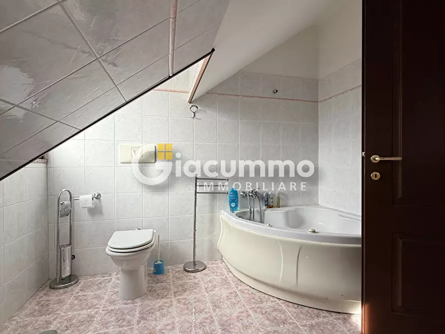 Immagine 31 di Casa bifamiliare in vendita  in Via Mezzana 209 a Potenza