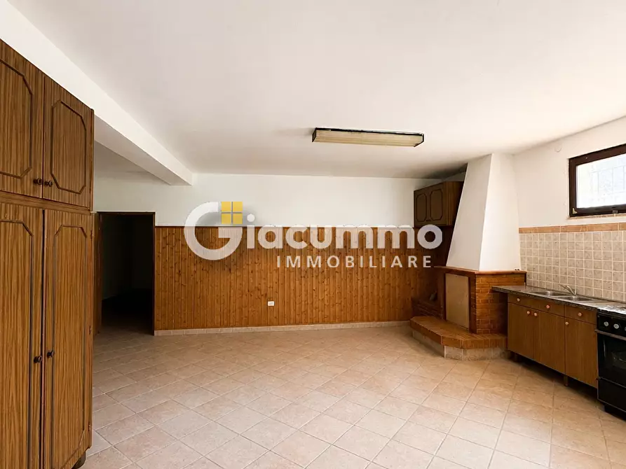 Immagine 29 di Villa in vendita  in CONTRADA MIRACOLO 60 a Avigliano