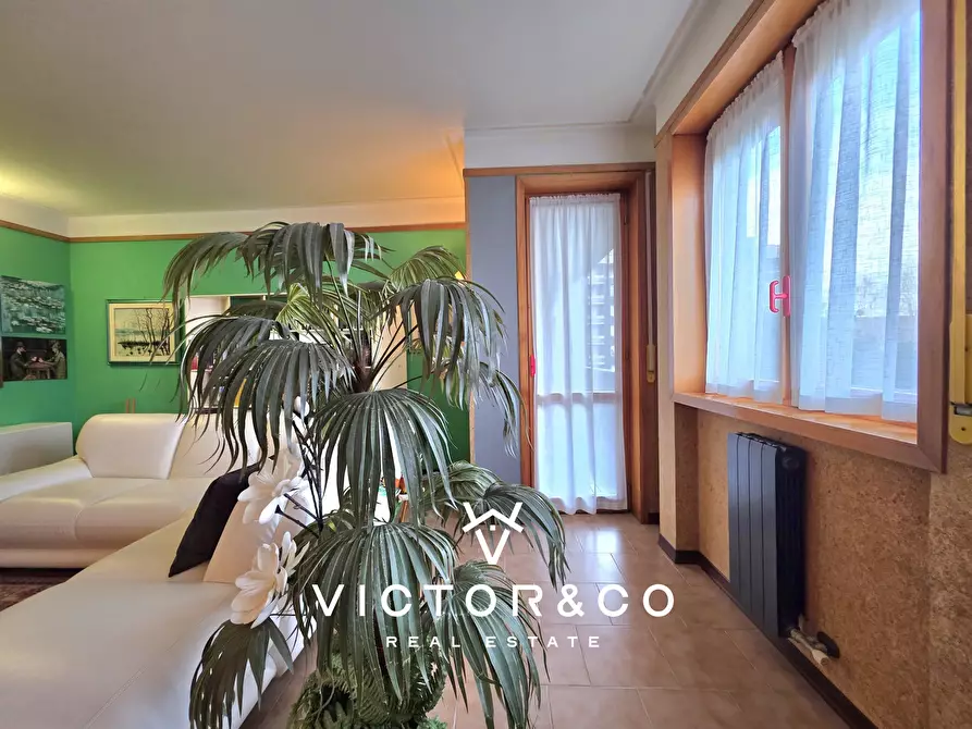 Immagine 6 di Trilocale in vendita  in Viale Giulio Cesare 119 a Novara