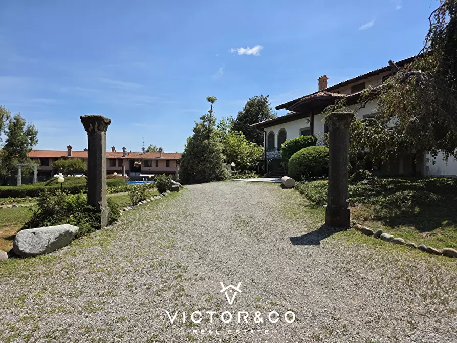 Immagine 9 di Casa bifamiliare in vendita  in Via Don Nazzaro Villa snc a Capriate San Gervasio