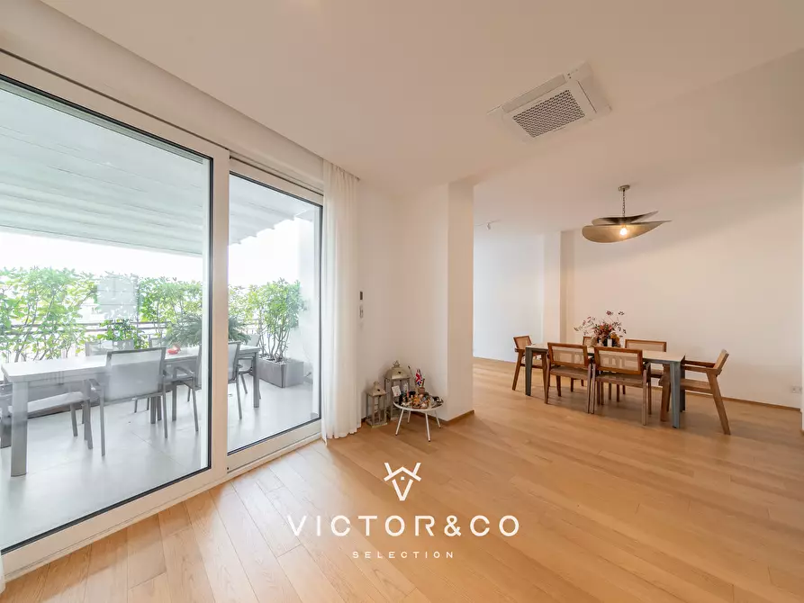 Immagine 14 di Attico in vendita  a Novara