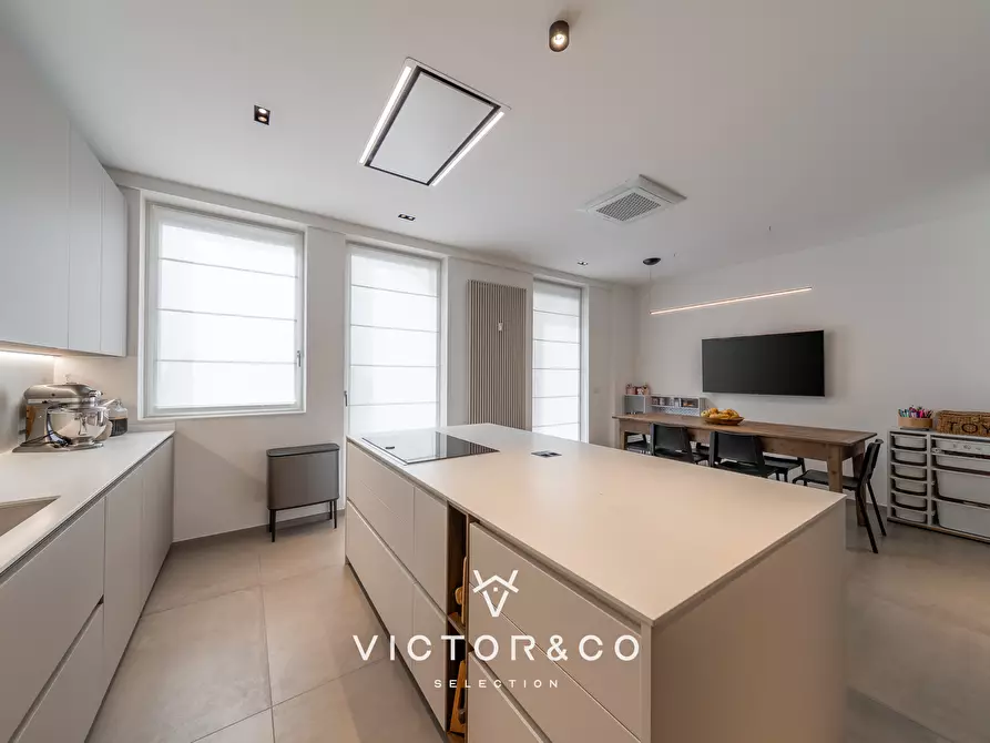 Immagine 11 di Attico in vendita  a Novara