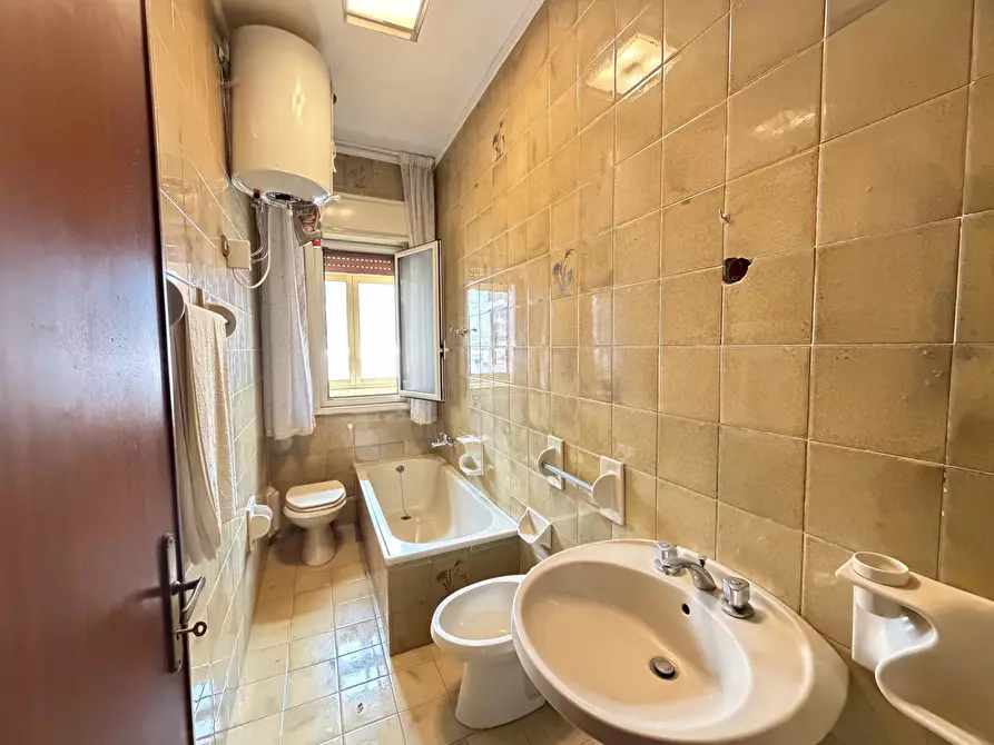 Immagine 20 di Quadrilocale in vendita  in Via Giovanni Guareschi a Palermo