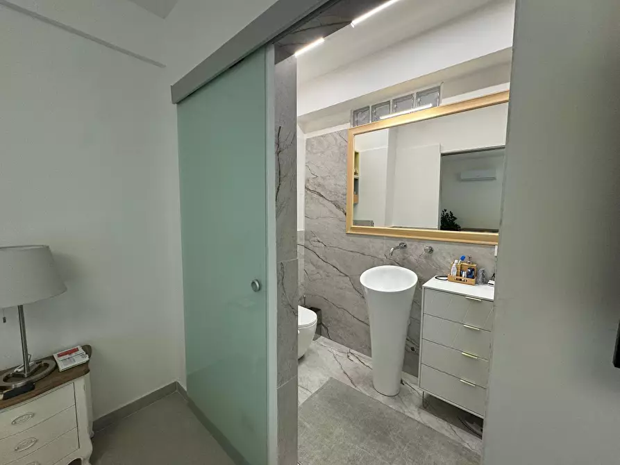 Immagine 15 di Appartamento in vendita  in via bernardino d'ucria a Palermo