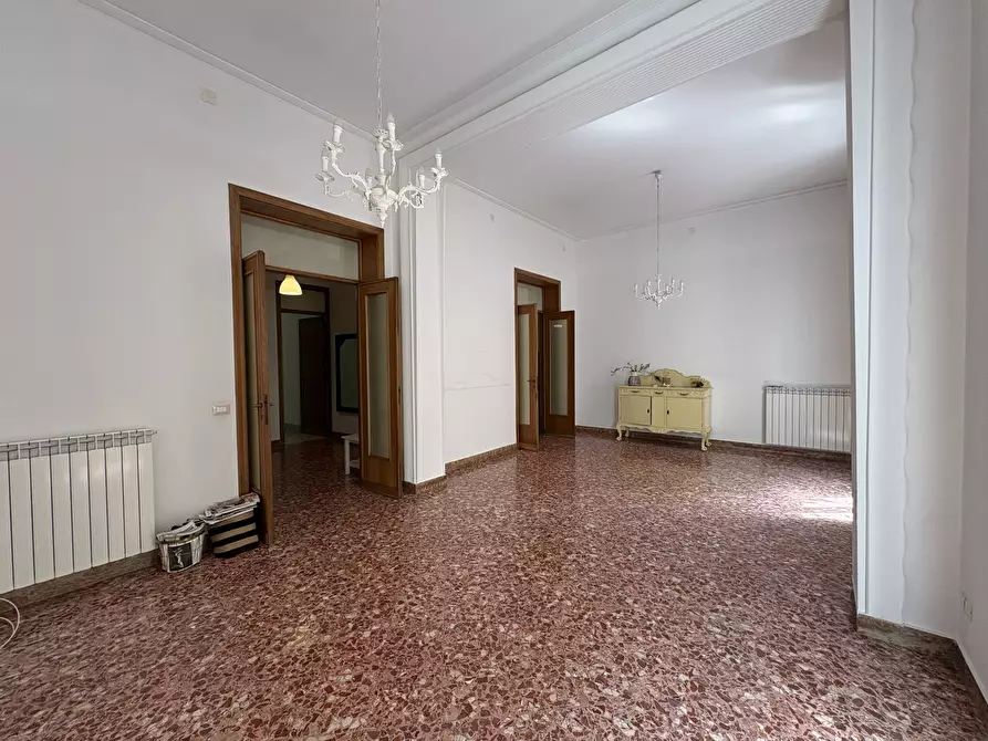 Immagine 6 di Appartamento in vendita  in Via Houel a Palermo