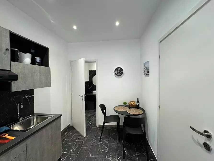 Immagine 3 di Appartamento in vendita  in Via Colonna Rotta a Palermo