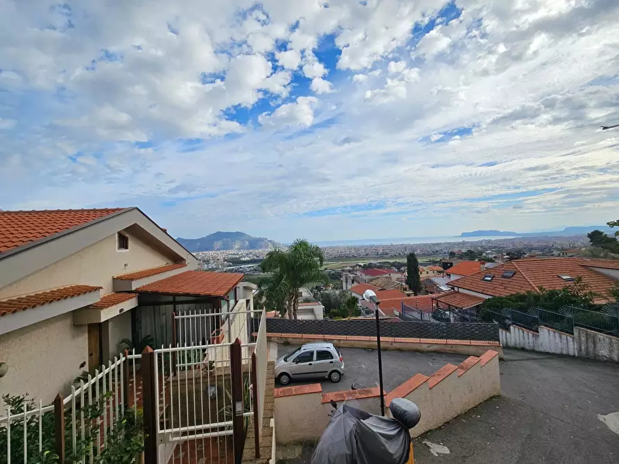 Immagine 10 di Trilocale in affitto  in Via Rosina Ferrario 20 a Palermo