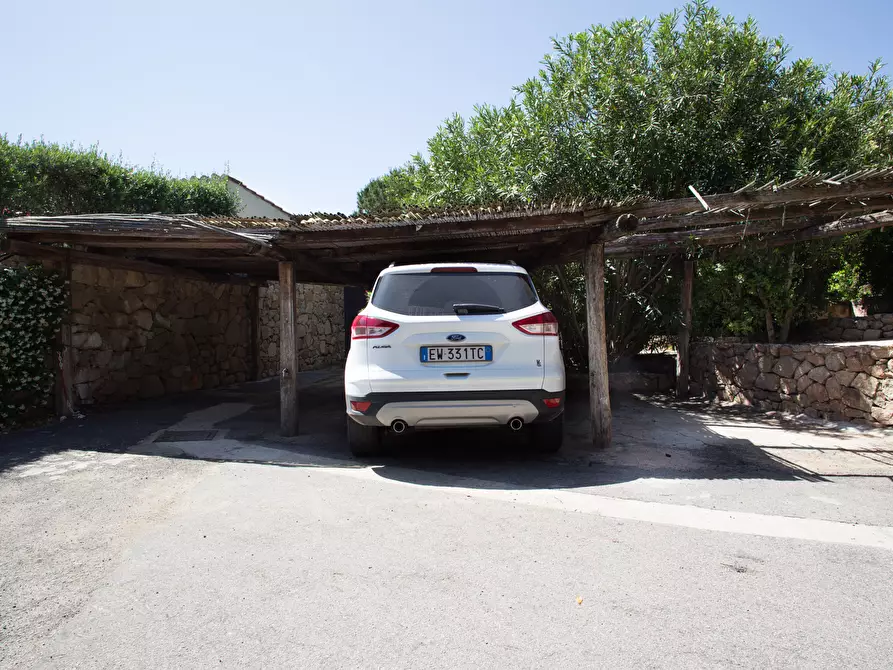 Immagine 63 di Villa in vendita  in Via Andrea Campesi 1 a Olbia