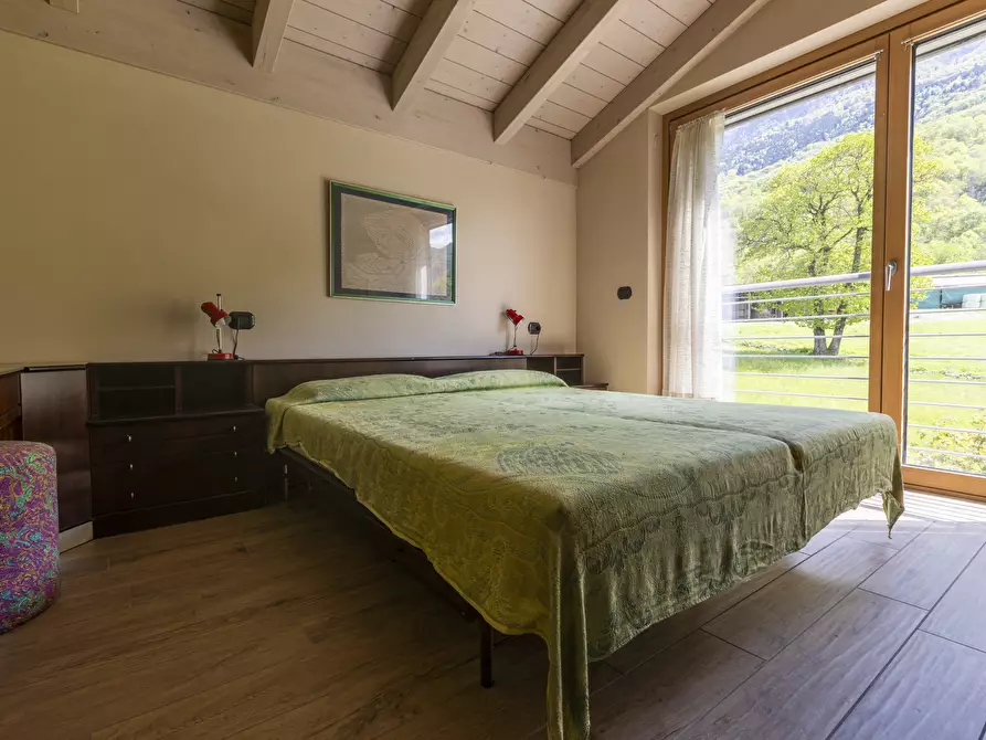 Immagine 55 di Villa in vendita  in Via Colombèe 11 a Colico