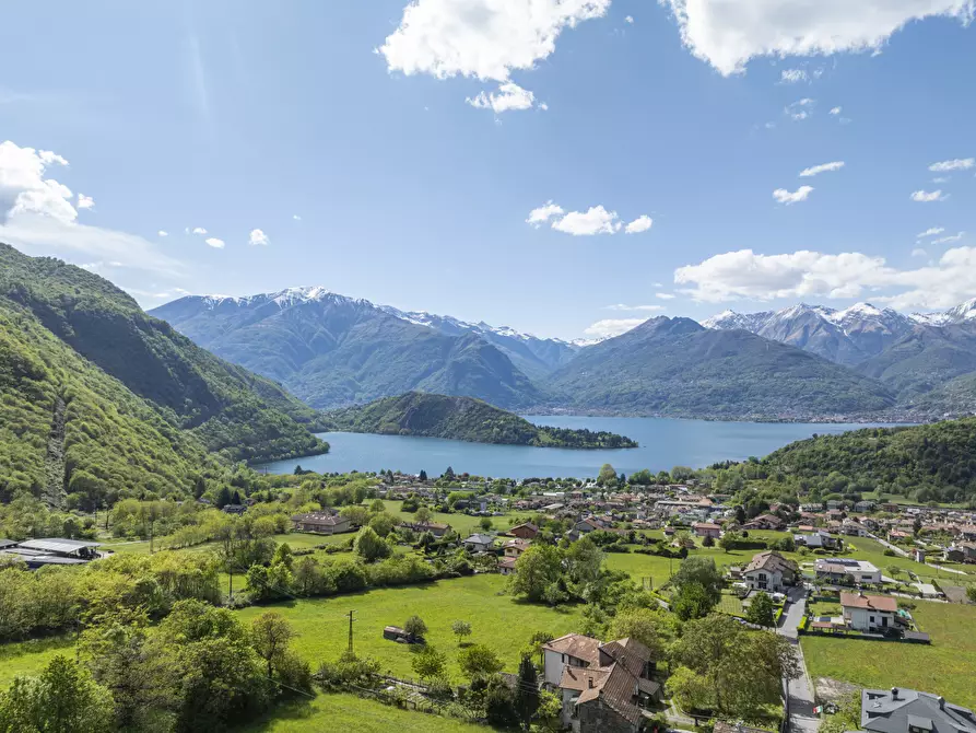 Immagine 67 di Villa in vendita  in Via Colombèe 11 a Colico