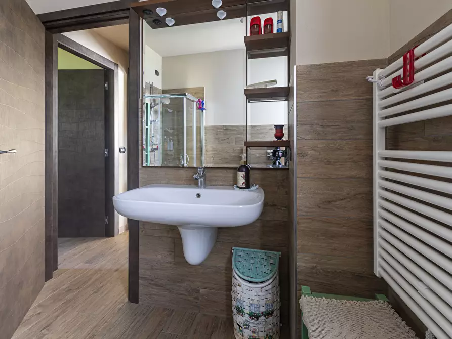 Immagine 62 di Villa in vendita  in Via Colombèe 11 a Colico