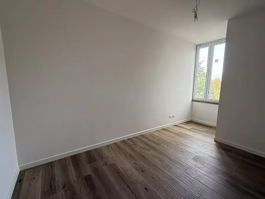 Immagine 33 di Bilocale in vendita  in Via Giuseppe Sirtori 1 a Carate Brianza
