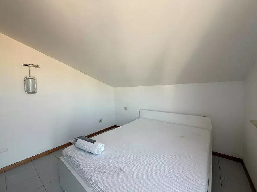 Immagine 9 di Trilocale in affitto  a Medesano