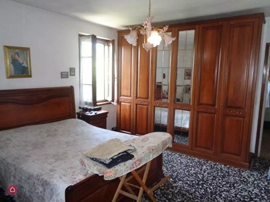 Immagine 11 di Casa indipendente in vendita  a Fornovo Di Taro