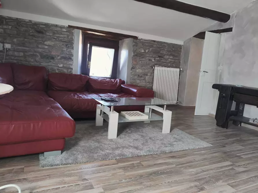 Immagine 31 di Casa indipendente in vendita  a Varano De' Melegari