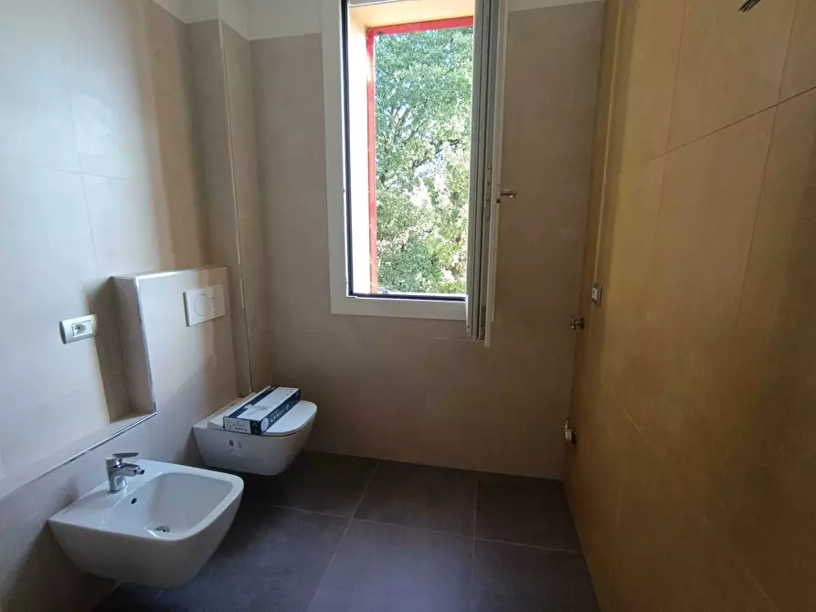 Immagine 13 di Bilocale in affitto  a Medesano