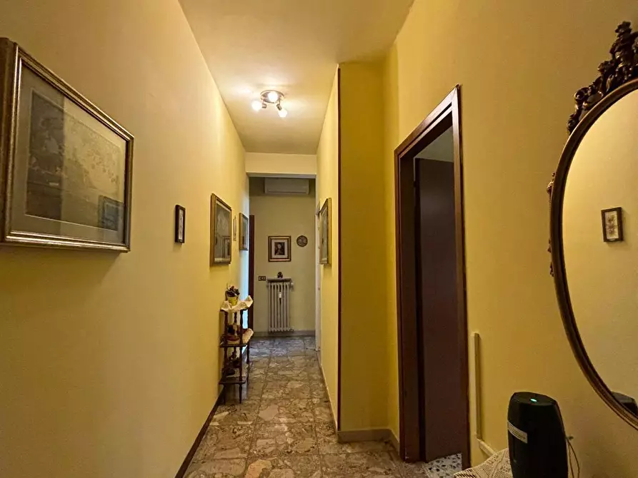 Immagine 5 di Trilocale in vendita  a Fornovo Di Taro