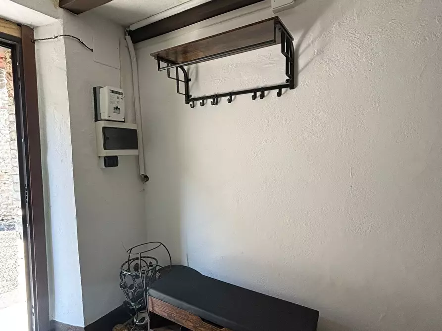 Immagine 6 di Porzione di casa in vendita  a Terenzo