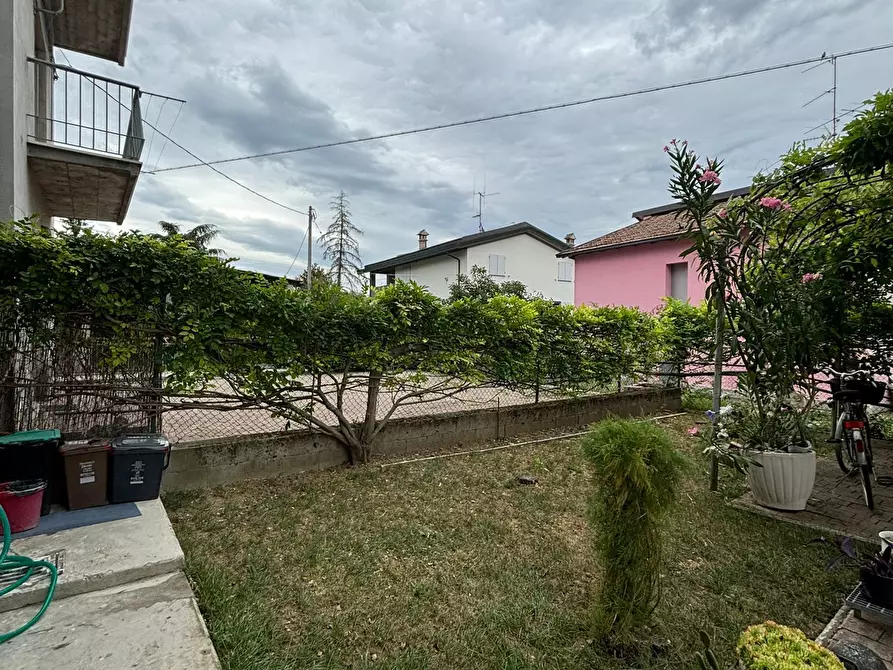 Immagine 8 di Monolocale in affitto  a Medesano