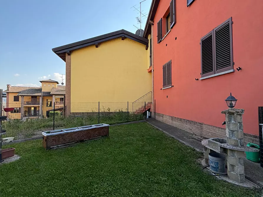 Immagine 19 di Quadrilocale in vendita  a Varano De' Melegari