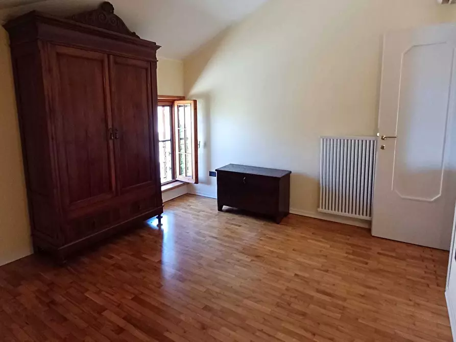 Immagine 34 di Casa bifamiliare in vendita  a Varano De' Melegari