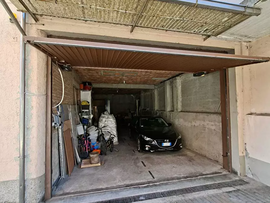 Immagine 53 di Trilocale in vendita  a Medesano