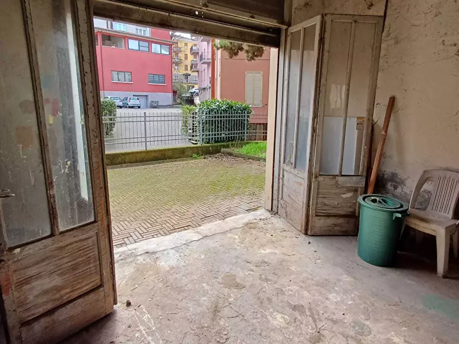 Immagine 4 di Locale commerciale in vendita  a Fornovo Di Taro