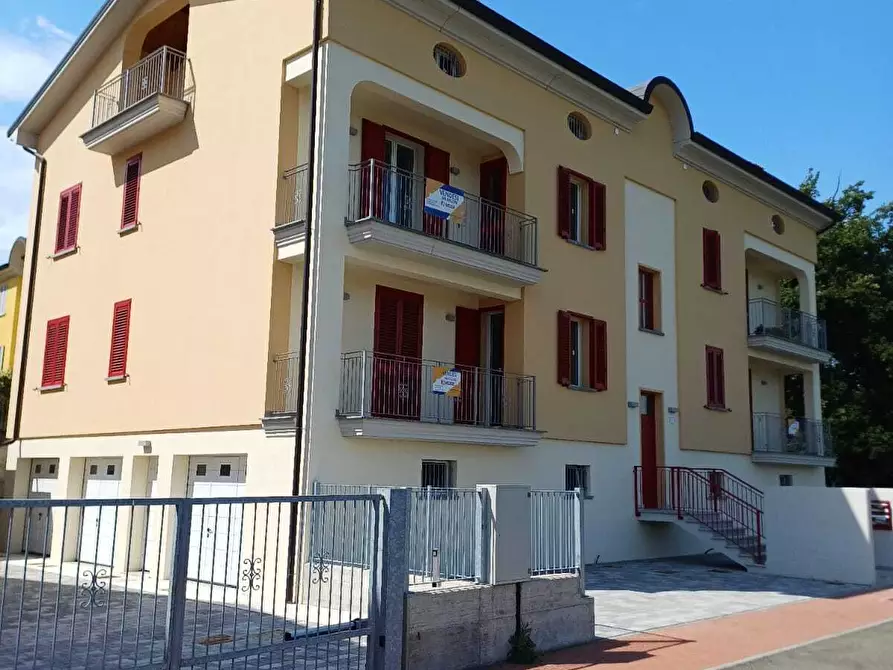 Immagine 3 di Bilocale in vendita  a Medesano