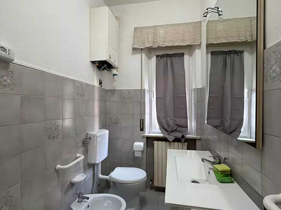 Immagine 18 di Quadrilocale in affitto  a Medesano