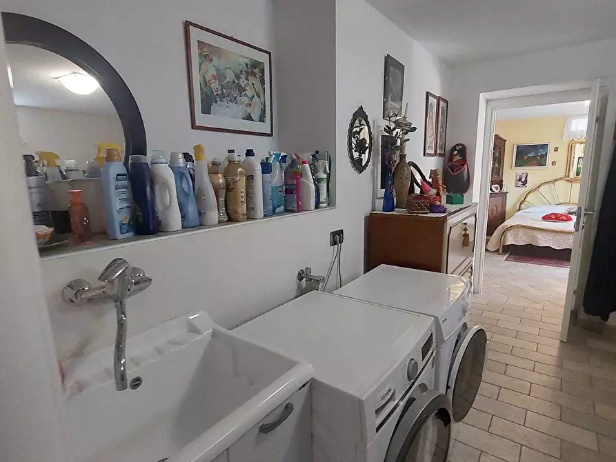 Immagine 53 di Villa in vendita  a Fornovo Di Taro