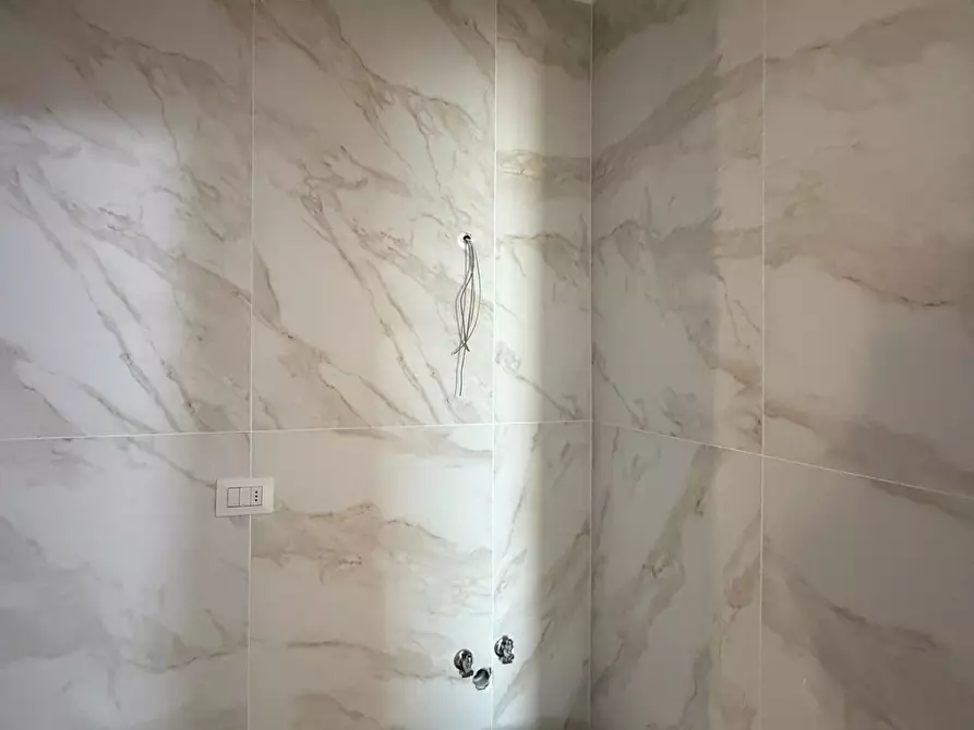 Immagine 33 di Quadrilocale in affitto  a Collecchio