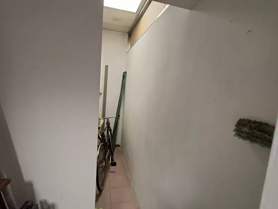 Immagine 14 di Ufficio in vendita  a Parma