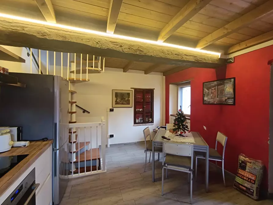 Immagine 11 di Casa indipendente in vendita  a Terenzo