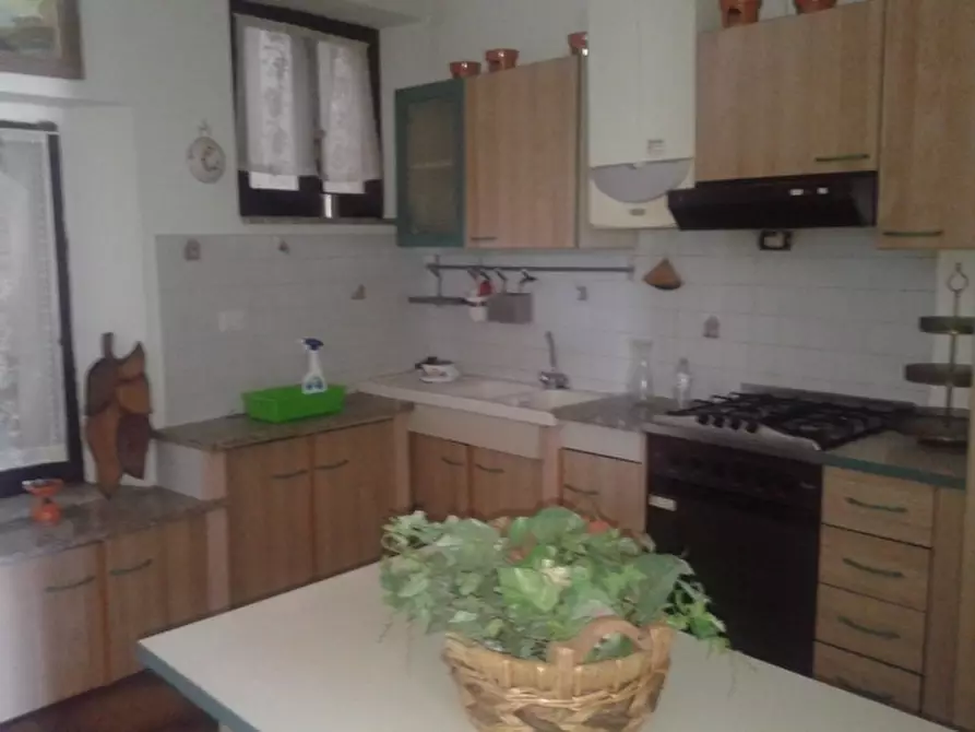 Immagine 6 di Trilocale in affitto  a Fornovo Di Taro