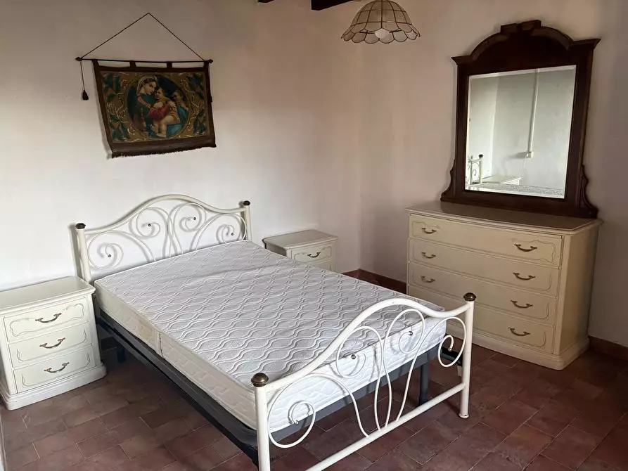 Immagine 4 di Trilocale in affitto  a Varano De' Melegari