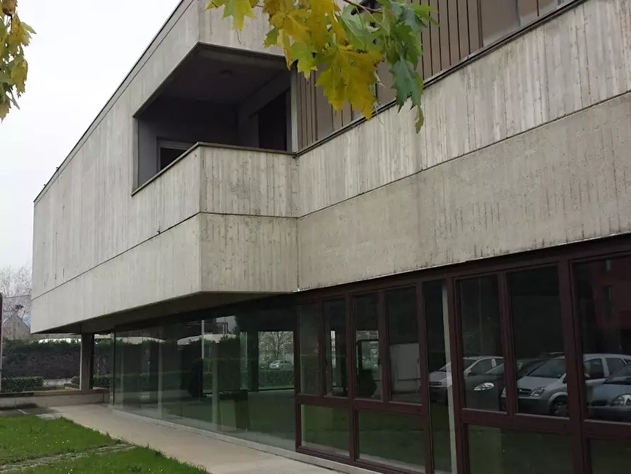 Immagine 13 di Attività artigianale in vendita  a Collecchio