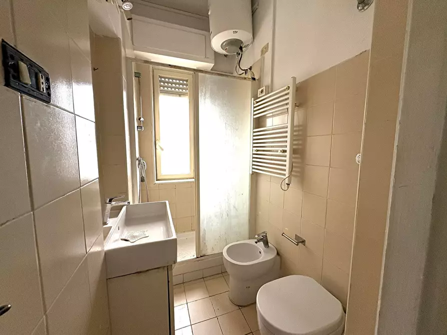 Immagine 4 di Trilocale in vendita  in CIRCONVALLAZIONE NOMENTANA a Roma