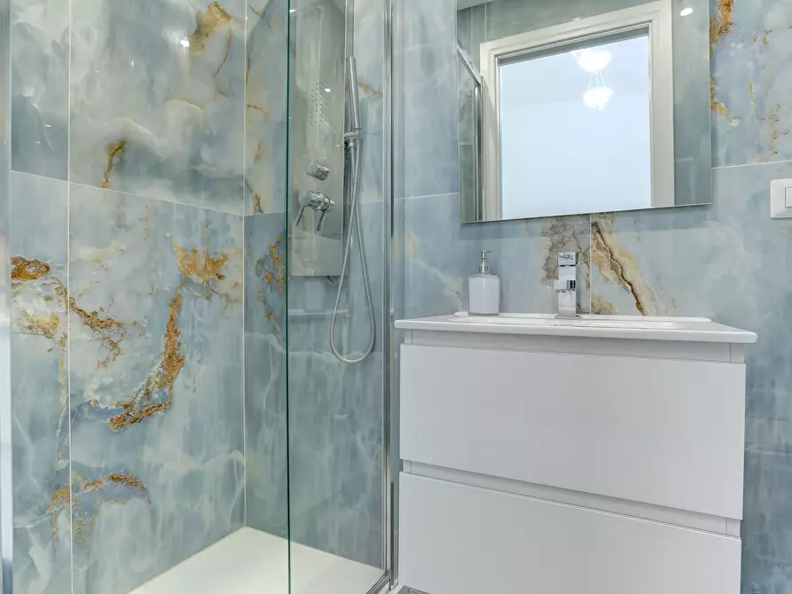 Immagine 15 di Loft/Open space in vendita  a Roma