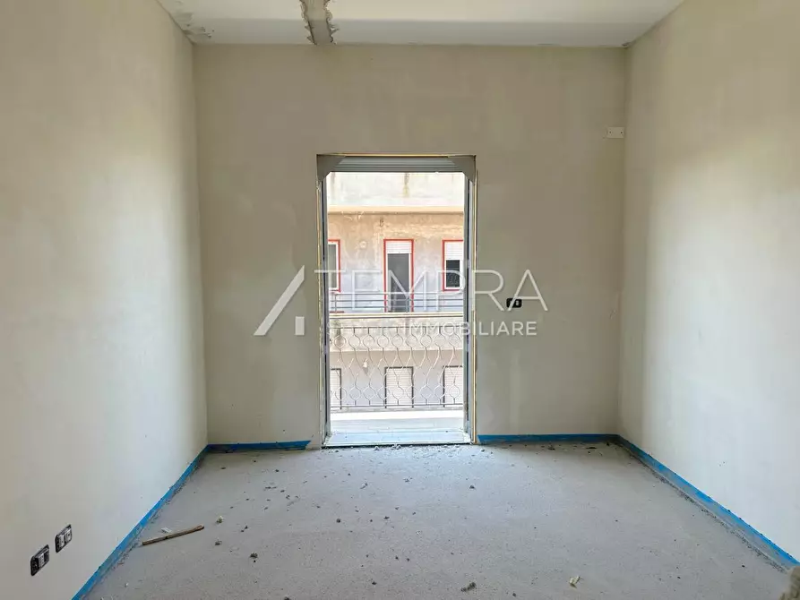 Immagine 18 di Appartamento in vendita  a Adrano