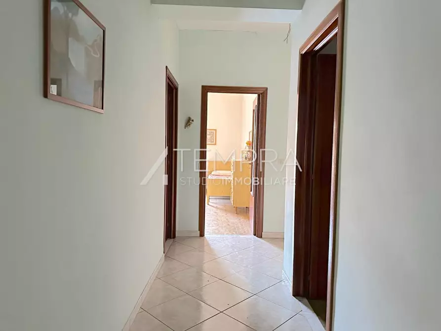 Immagine 10 di Appartamento in vendita  in Via della Costituzione 32 a Adrano