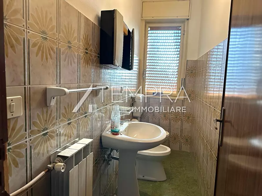 Immagine 3 di Appartamento in vendita  a Adrano