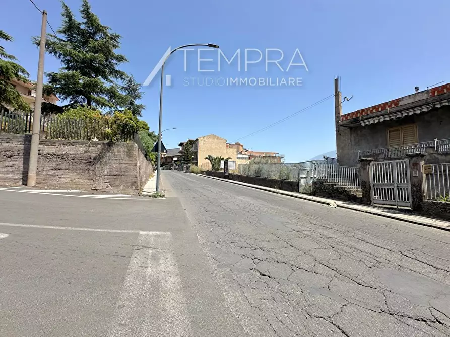 Immagine 44 di Attico in vendita  in Via Cappuccini a Adrano
