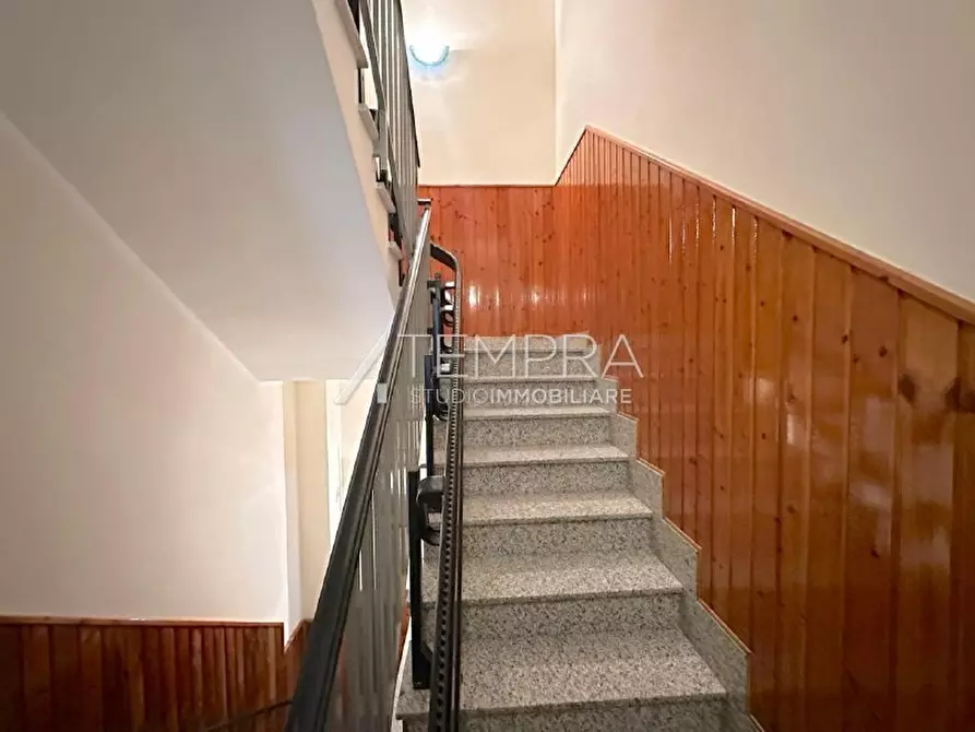 Immagine 12 di Casa indipendente in vendita  a Adrano