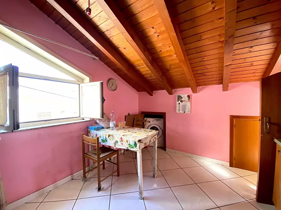 Immagine 9 di Casa bifamiliare in vendita  a Adrano